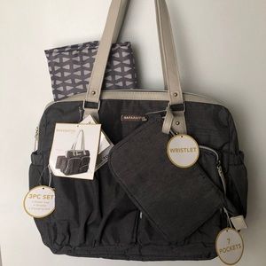 NEW NWT Diaper Bag 🎁 Great Gift for Parents 🎁